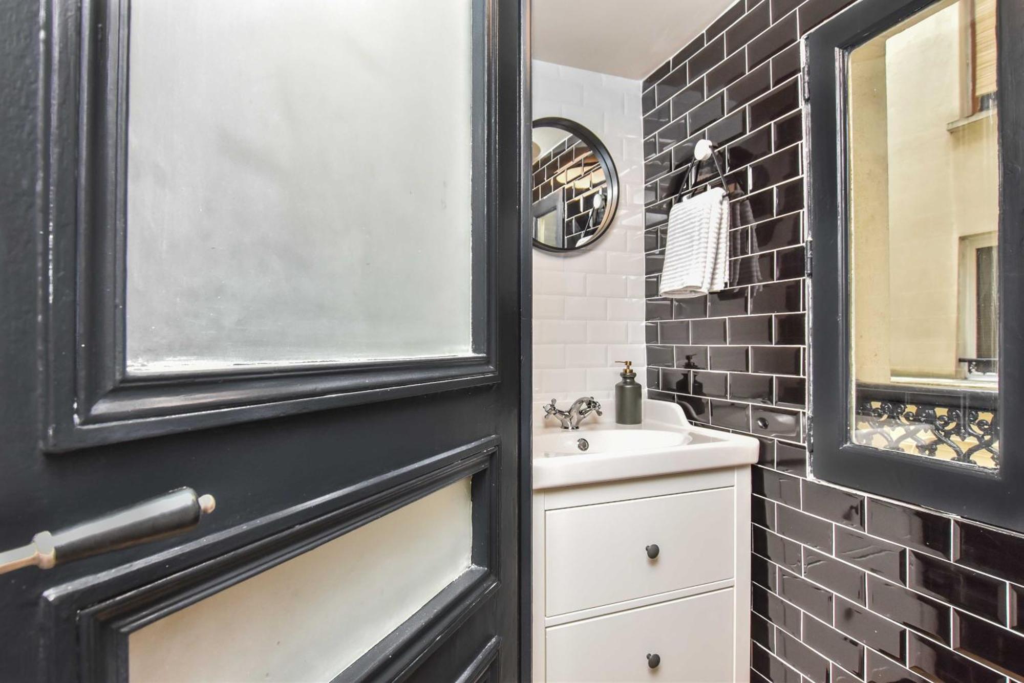 Magnificent Apartment- 2br-6p - Republique Apartment Paris